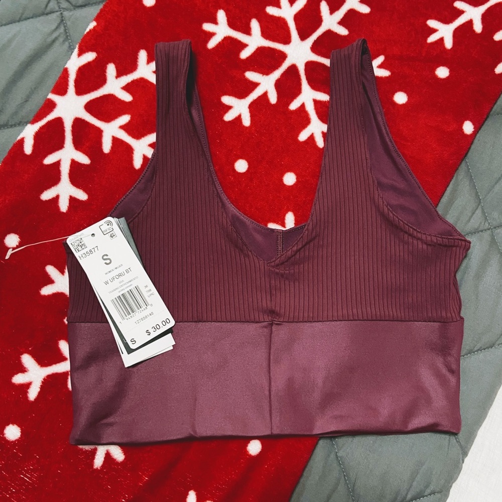 Adidas shirt and sports bra set - Picture 5 of 5